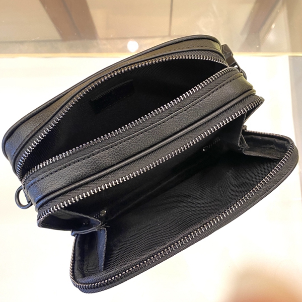 ルイヴィトンバッグ着用イメージ